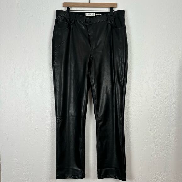 Abercrombie & Fitch Vegan Leather 90s Straight Ultra High Rise Pants NWT 33/16 - Picture 1 of 4